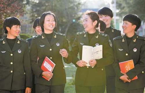 女兵
