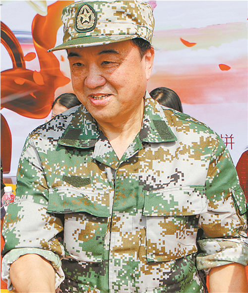 定期参加军训500