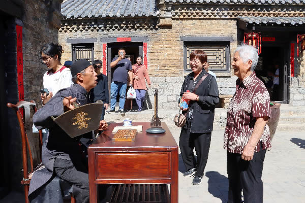 3 3